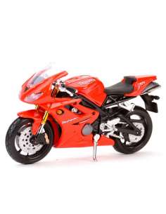 Moto Triumph Daytona 675...