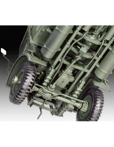 Maqueta Revell Fordson W.O.T. 6