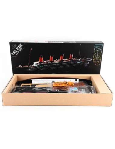 Maqueta Barco RMS Titanic+Led Set 1/700