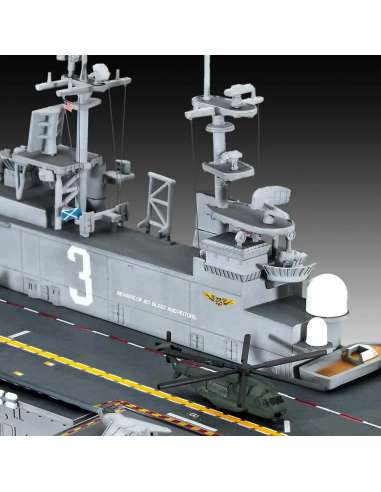 Maqueta Barco Us Navy Assaul Wasp 1/700