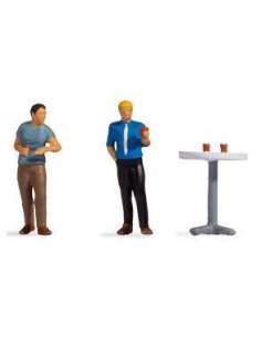 Tiny Scenes Stand Pausa...