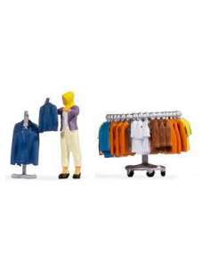 Tiny Scenes Compra de Ropa... 2